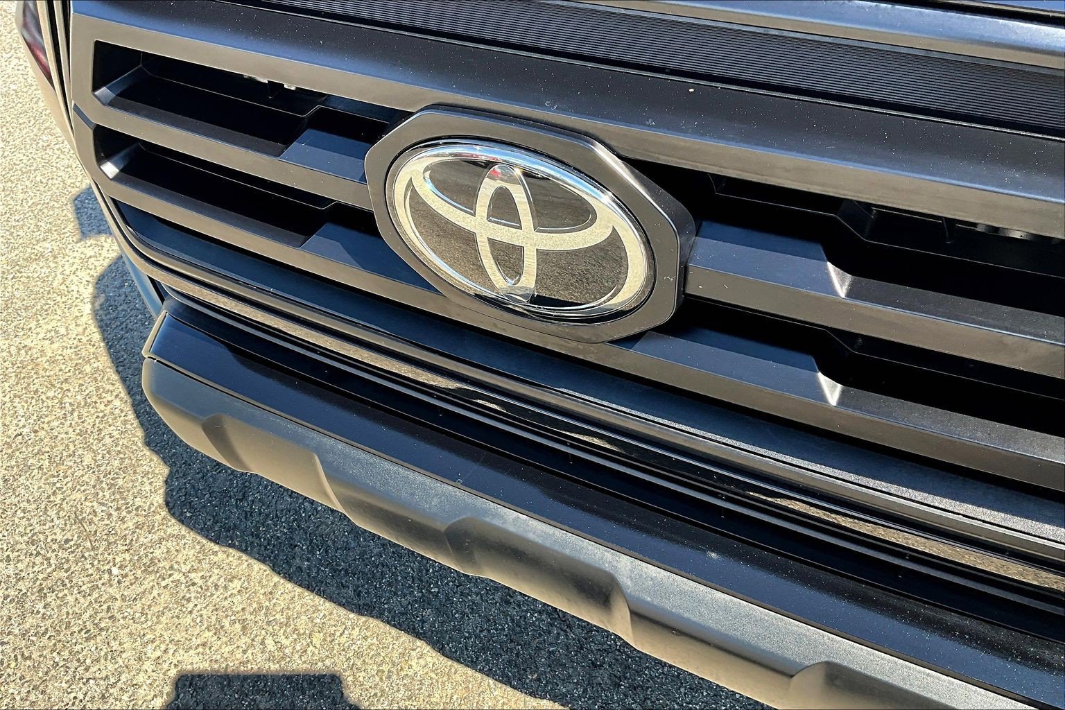 Used 2021 Toyota Tacoma SR image 35