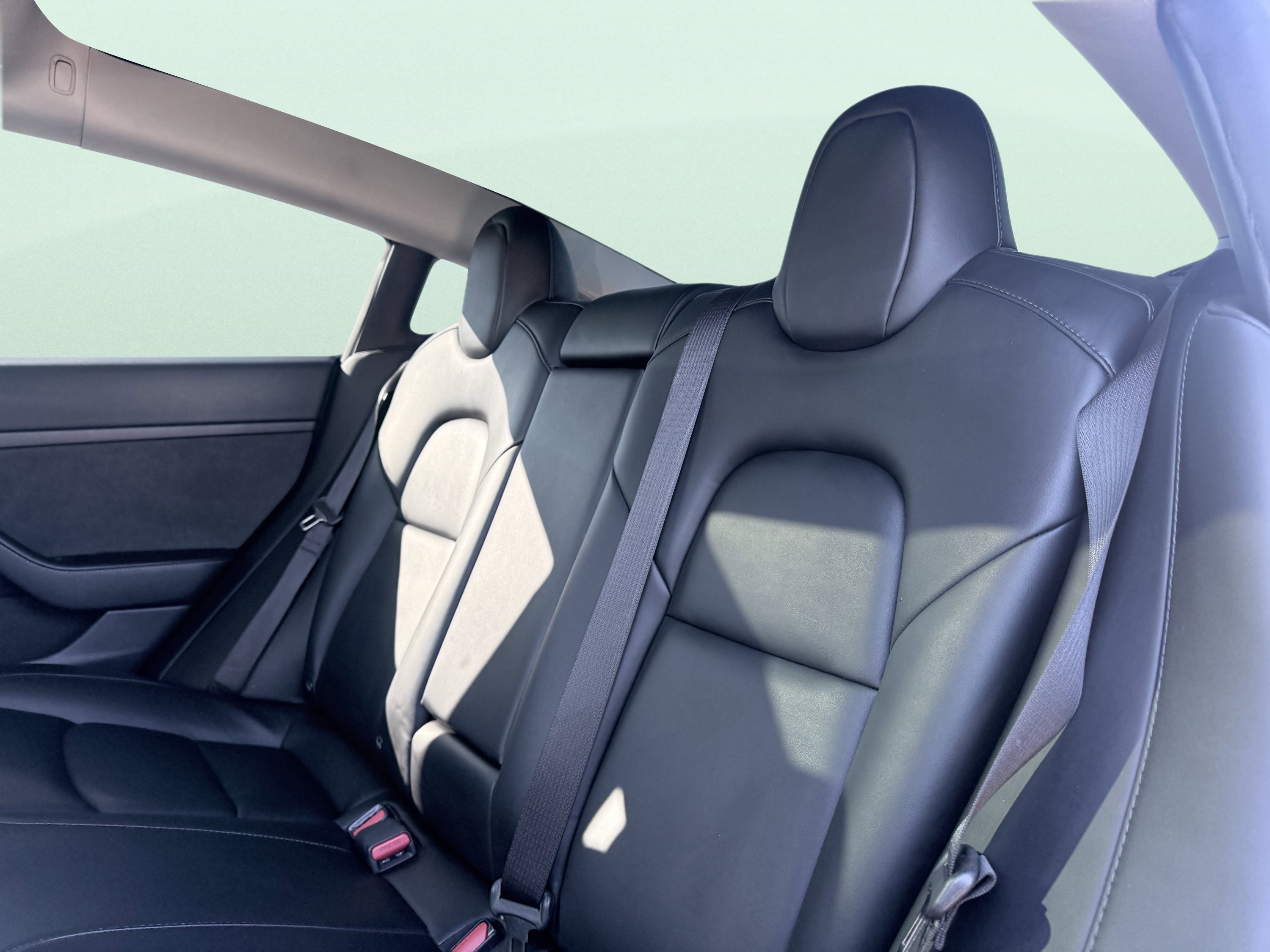 Used 2022 Tesla Model 3 Long Range image 36