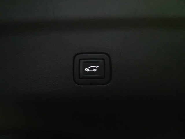 Used 2023 Chevrolet Tahoe LT image 39