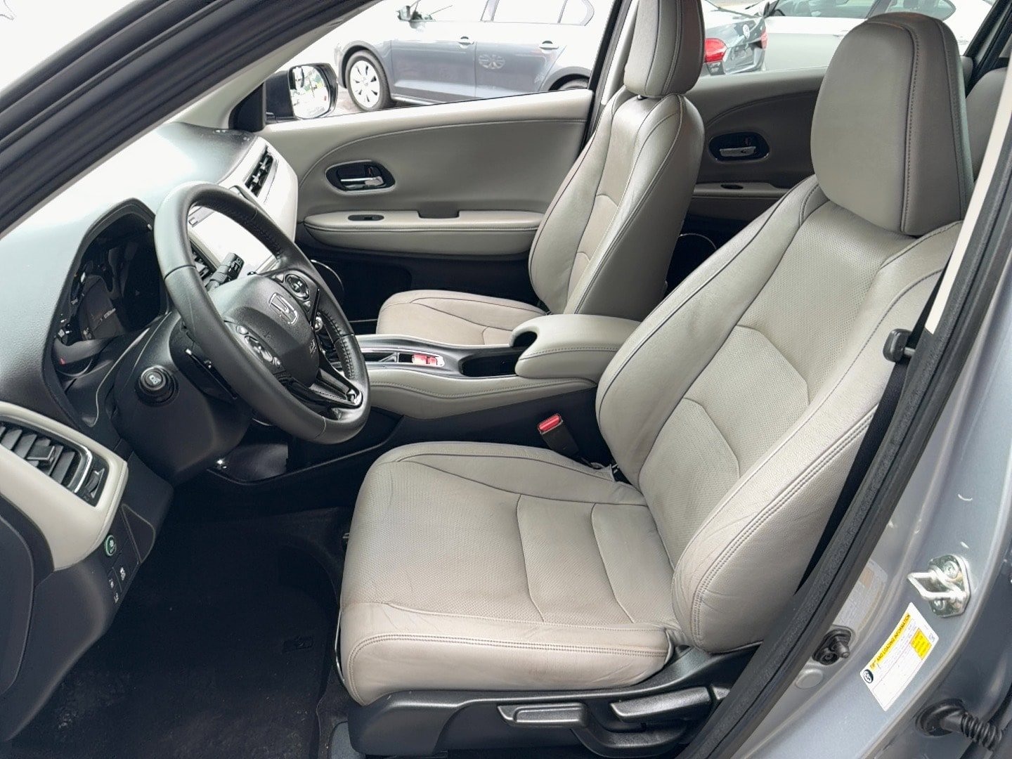Used 2019 Honda HR-V EX-L image 6