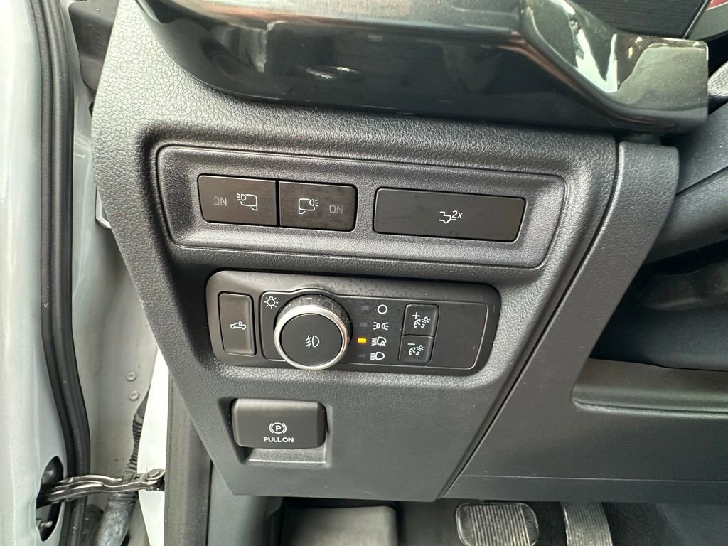 Used 2022 Ford F150 XLT w/ Equipment Group 302A High AWD/4WD image 3