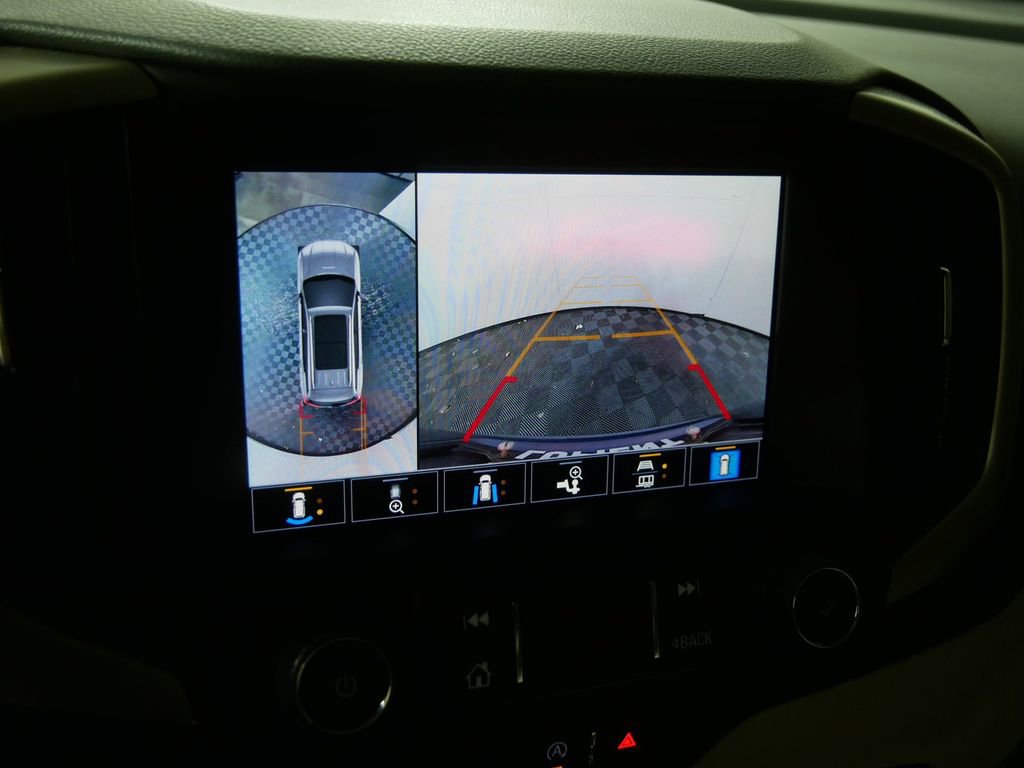 Used 2024 GMC Terrain Denali w/ Denali Premium Package image 29