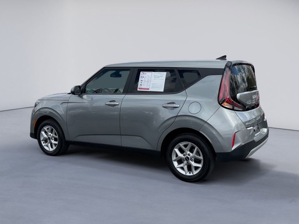 Used 2024 Kia Soul LX w/ Option Group 015 image 3