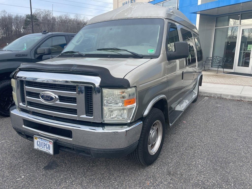 Used 2008 Ford E-150 and Econoline 150 image 1