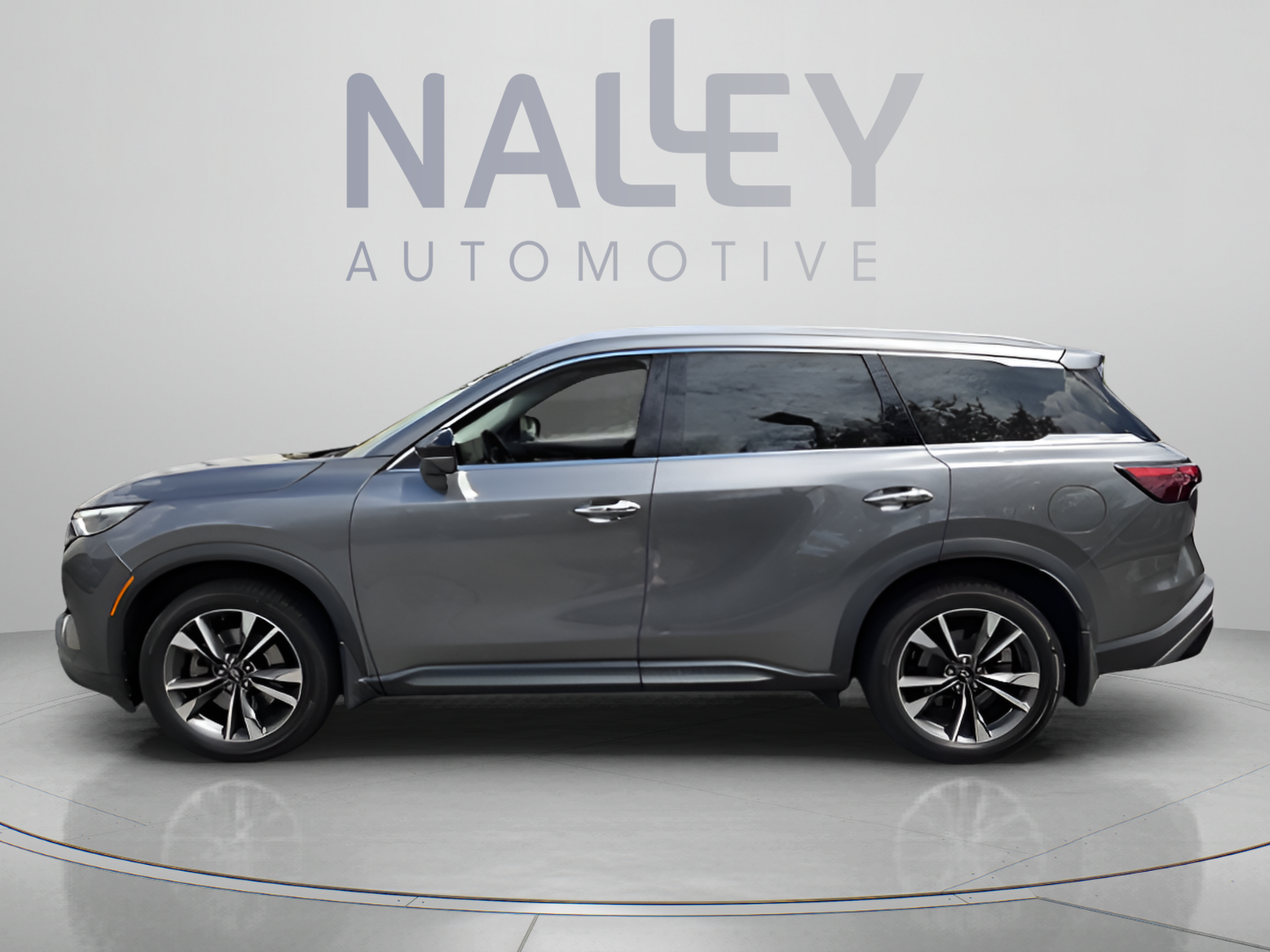 Used 2023 INFINITI QX60 Luxe w/ Performance Audio Package AWD/4WD image 2