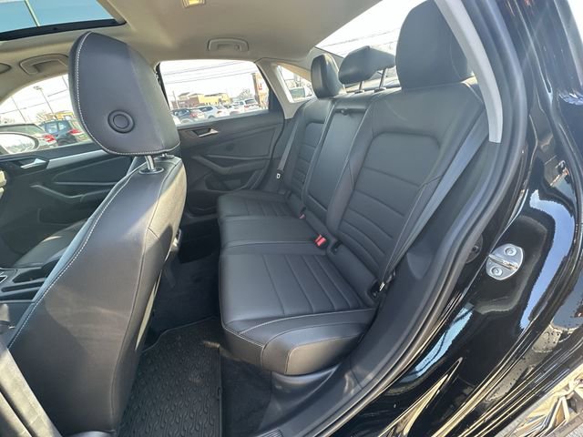 Used 2021 Volkswagen Jetta SE w/ SE Cold Weather Package image 27