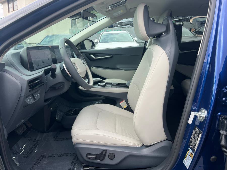 Used 2024 Kia EV6 Wind image 11
