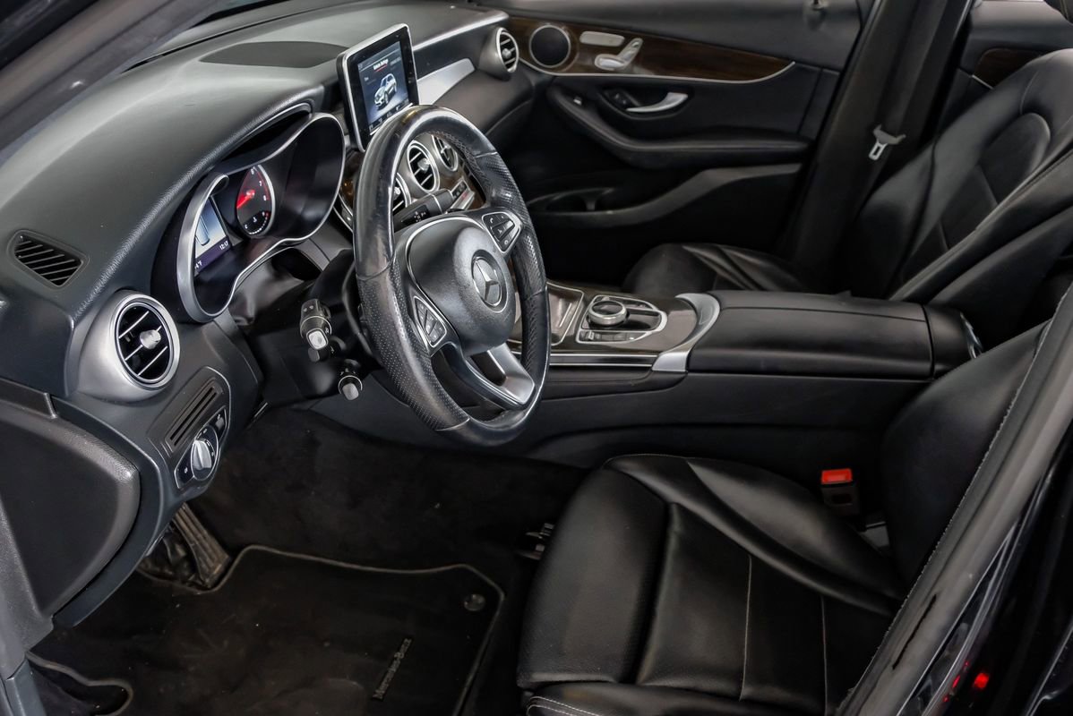 Used 2019 Mercedes-Benz GLC 300 image 14