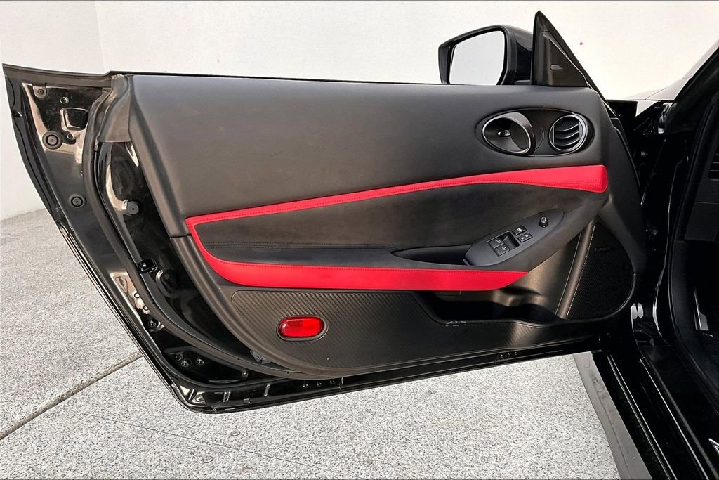 Used 2024 Nissan Z Performance w/ Floor Mat Package image 22