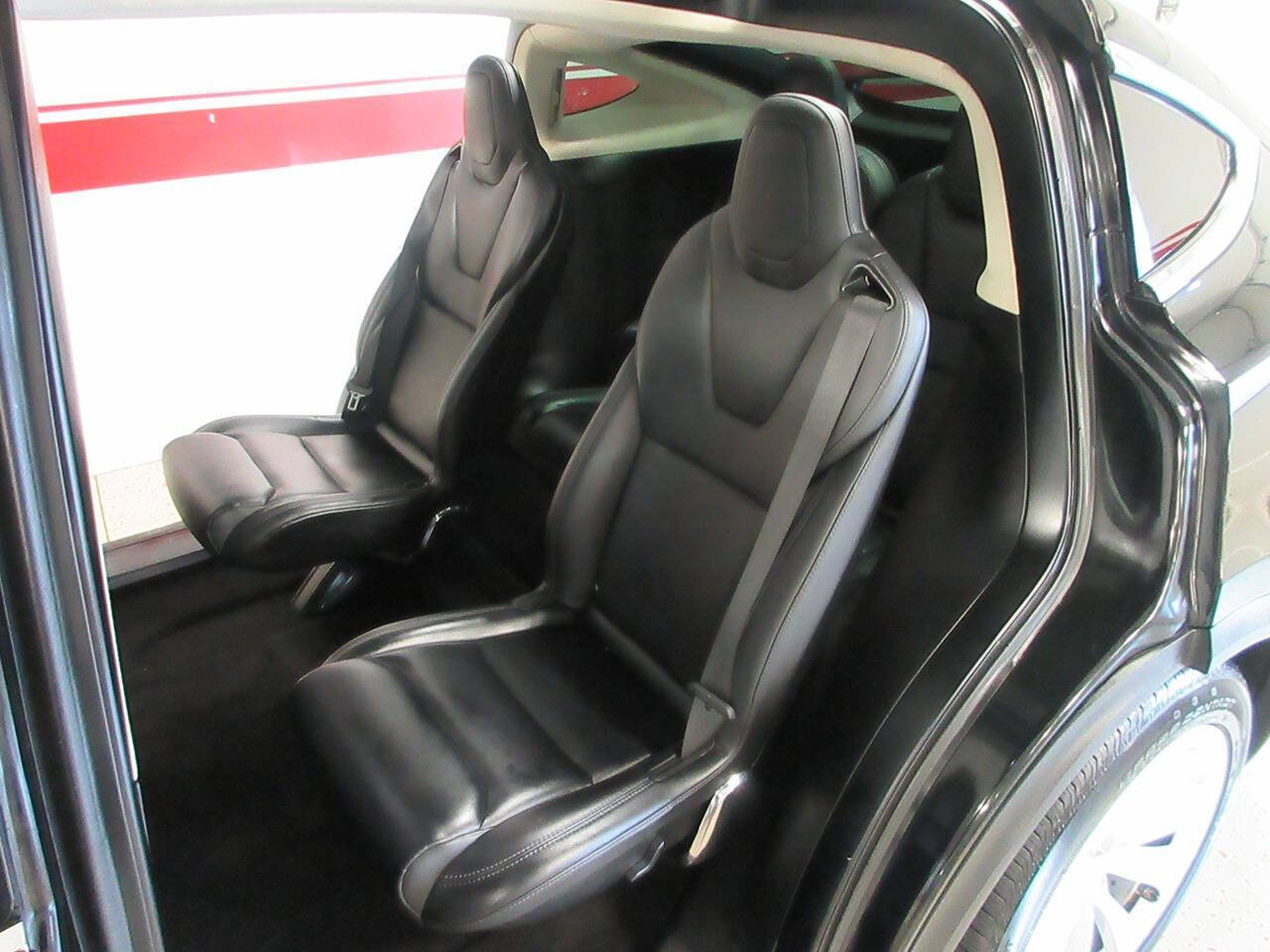 Used 2017 Tesla Model X 75D AWD/4WD image 22