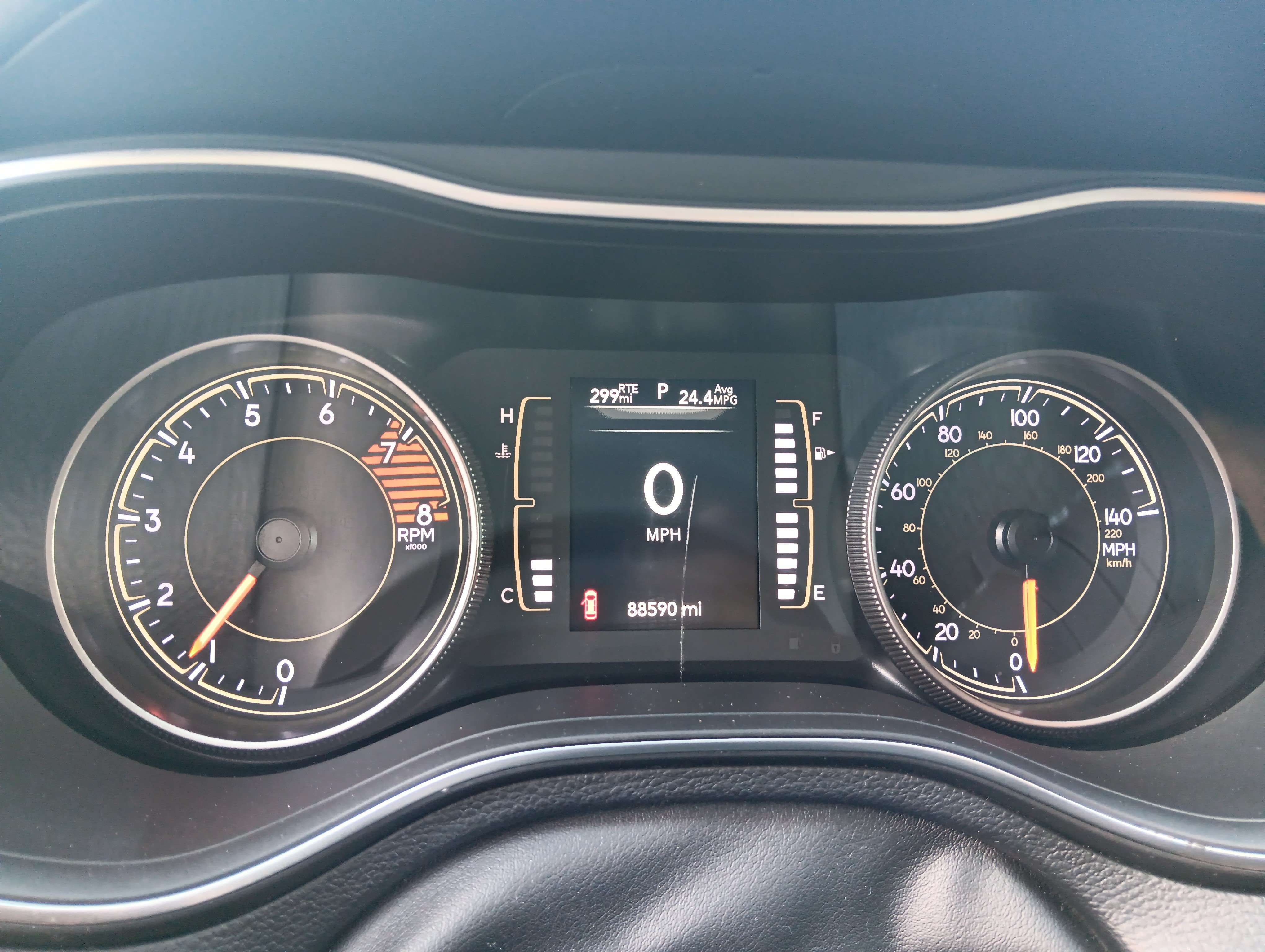 Used 2019 Jeep Cherokee Latitude w/ Popular Appearance Group AWD/4WD image 12