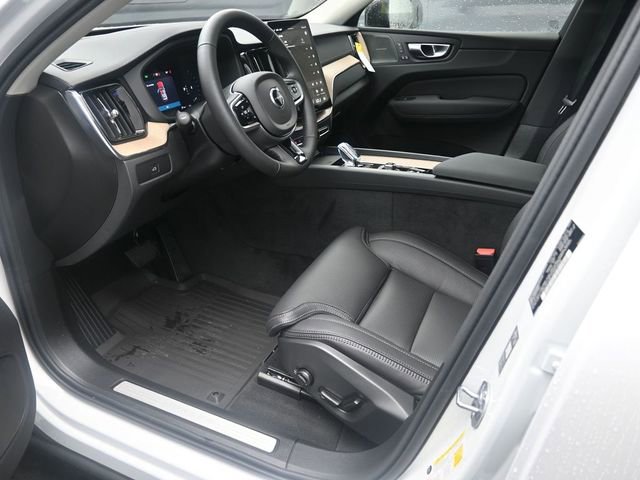 Used 2026 Volvo XC60 B5 Ultra w/ Protection Package Premier image 17