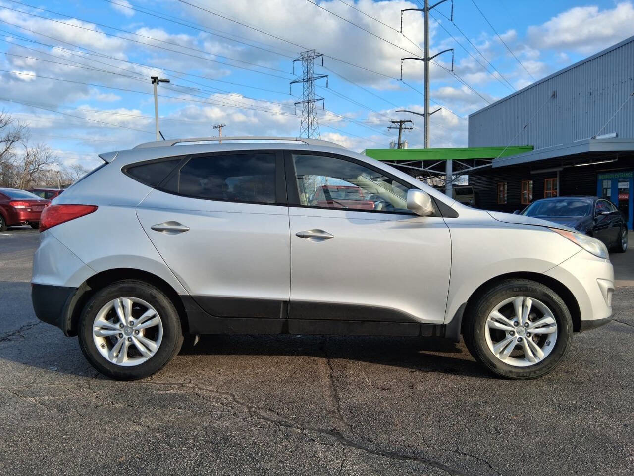 Used 2011 Hyundai Tucson GLS image 3