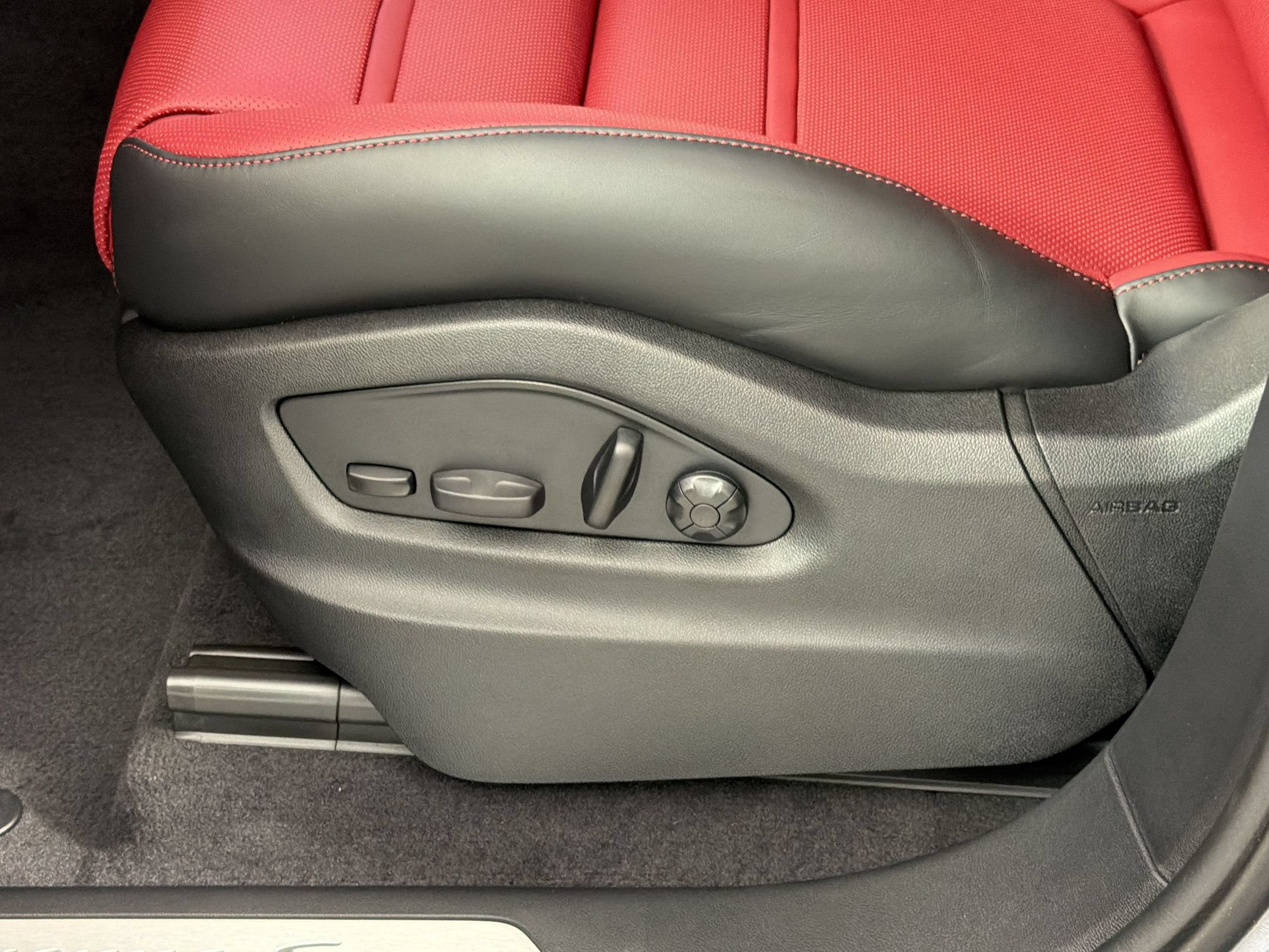 New 2026 Porsche Cayenne S AWD/4WD image 15
