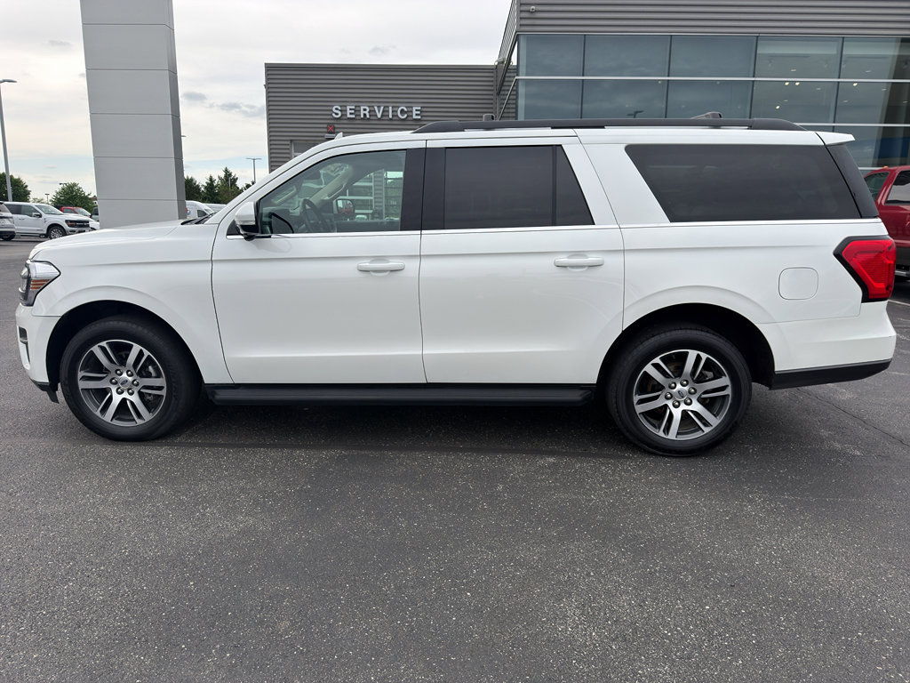 Used 2024 Ford Expedition Max XLT AWD/4WD image 9