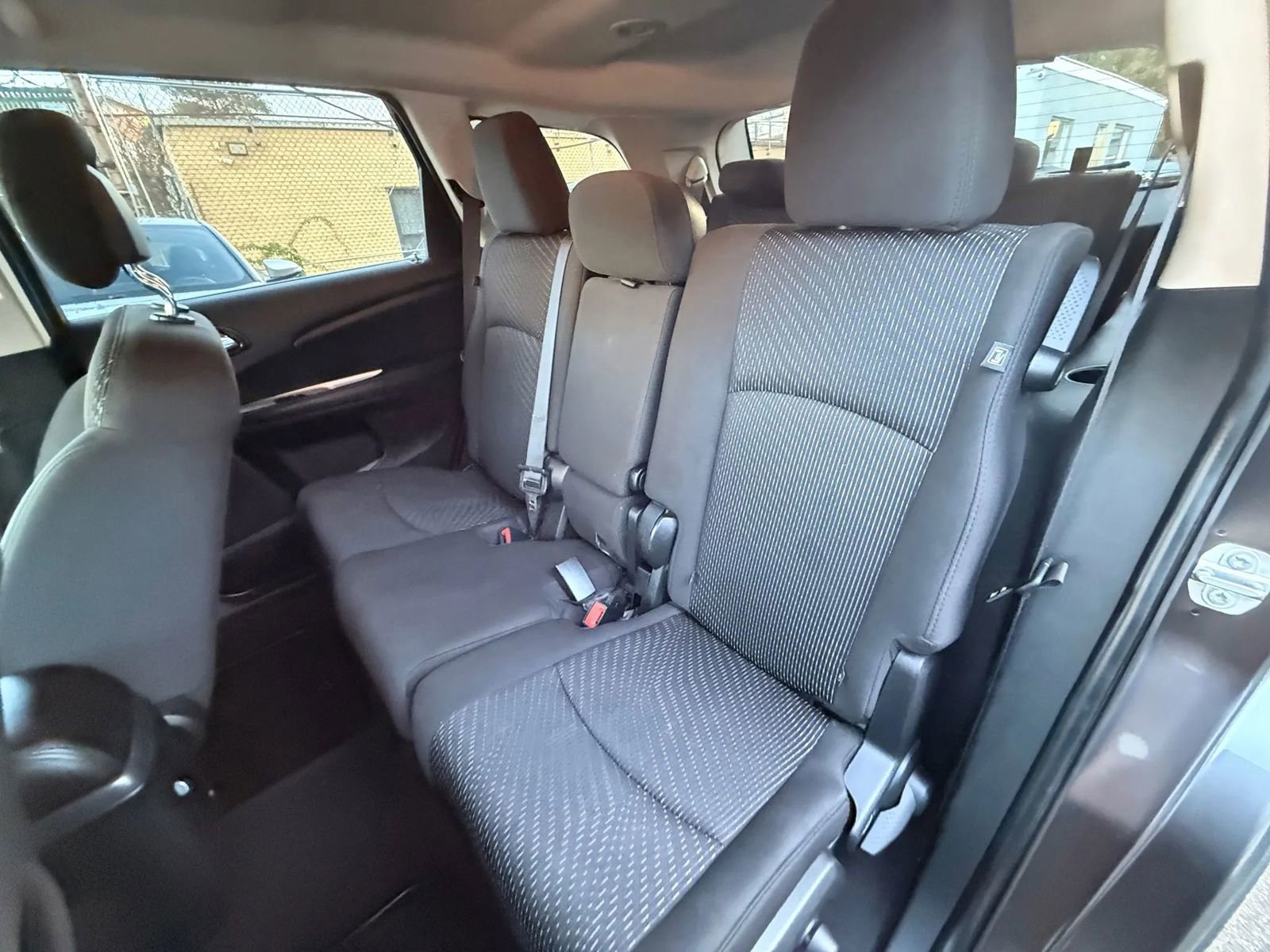 Used 2017 Dodge Journey SE w/ Flexible Seating Group image 24