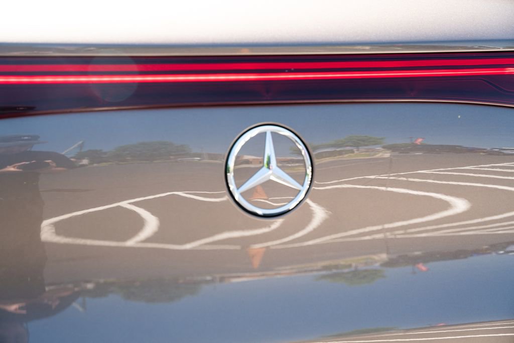 Used 2024 Mercedes-Benz Maybach EQS 680 4MATIC image 17