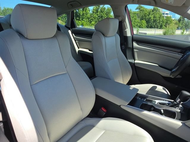 Used 2019 Honda Accord LX image 16