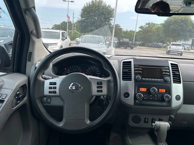 Used 2013 Nissan Frontier SV w/ SV Value Truck Pkg RWD image 18