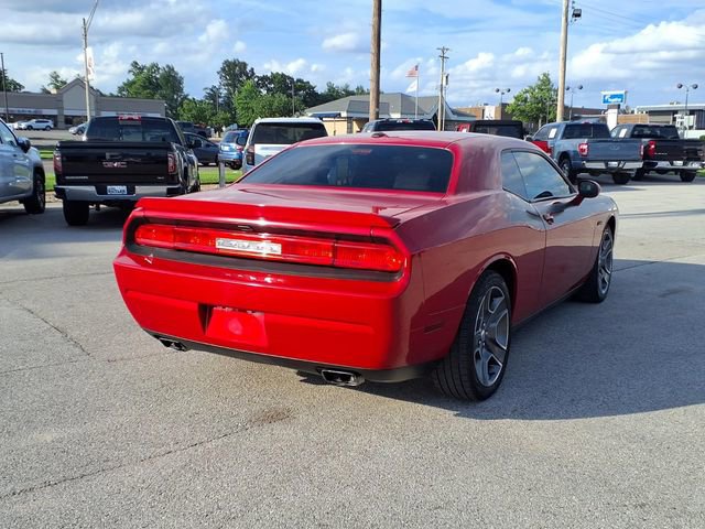 Used 2012 Dodge Challenger R/T RWD image 2