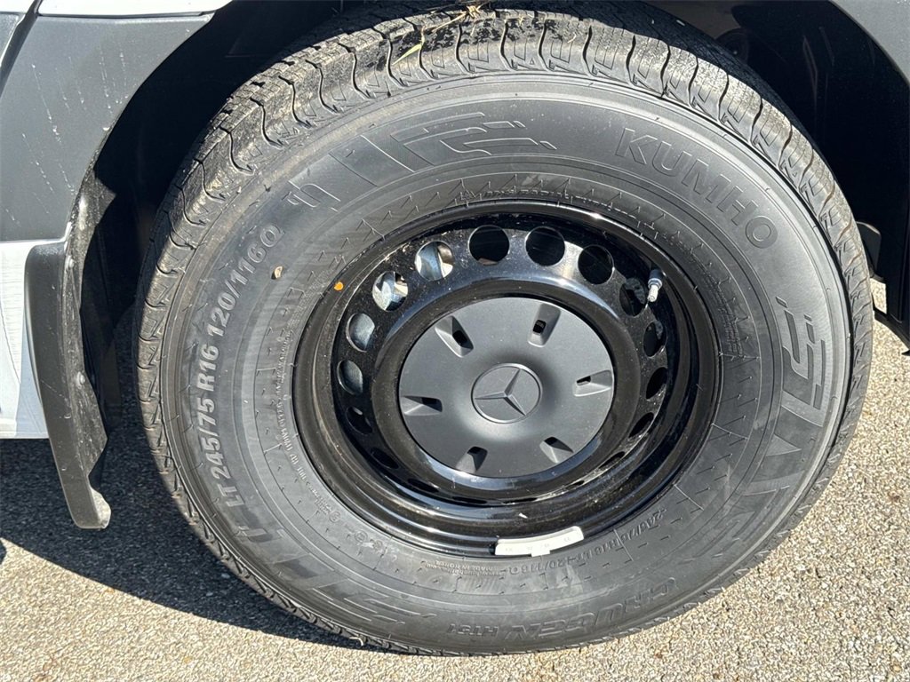 New 2025 Mercedes-Benz Sprinter 2500 image 8