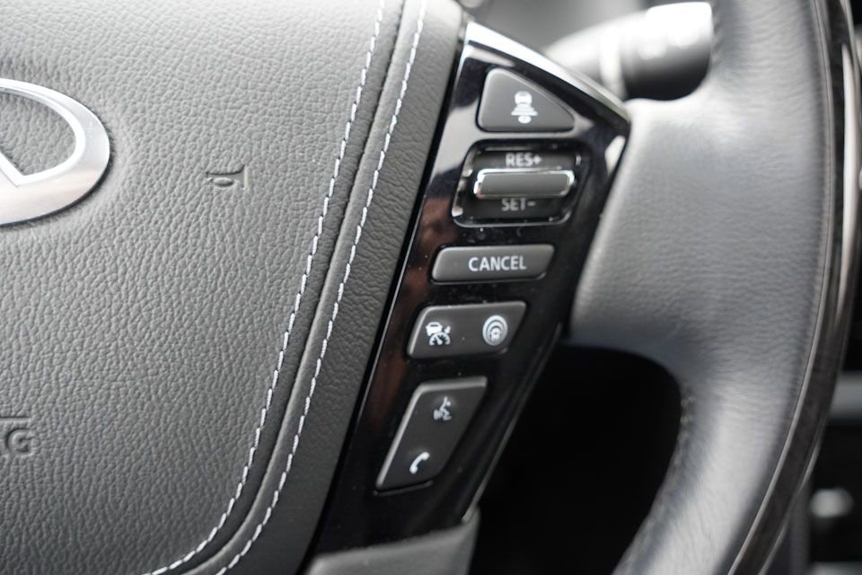 Used 2023 INFINITI QX80 Sensory w/ All-Season Package image 39