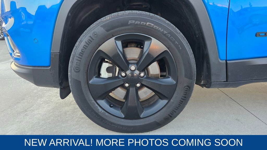 Used 2023 Jeep Cherokee Altitude Lux image 10