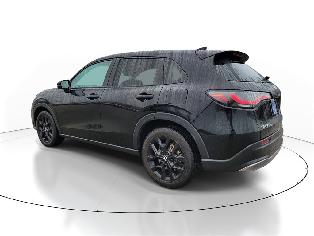 Used 2023 Honda HR-V Sport image 3