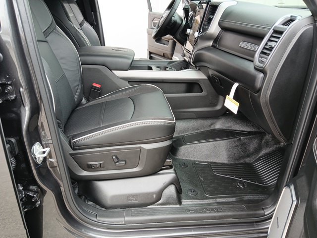 New 2026 RAM 4500 4x4 Crew Cab DRW image 29