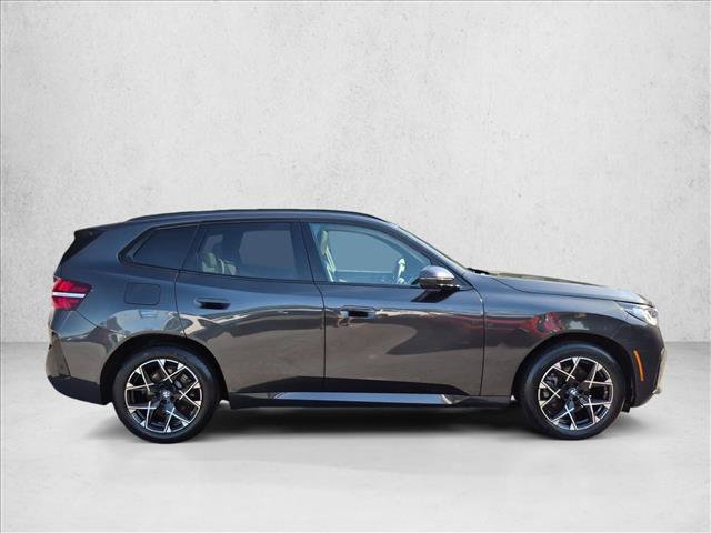 Used 2025 BMW X3 xDrive30i w/ Premium Package AWD/4WD image 4