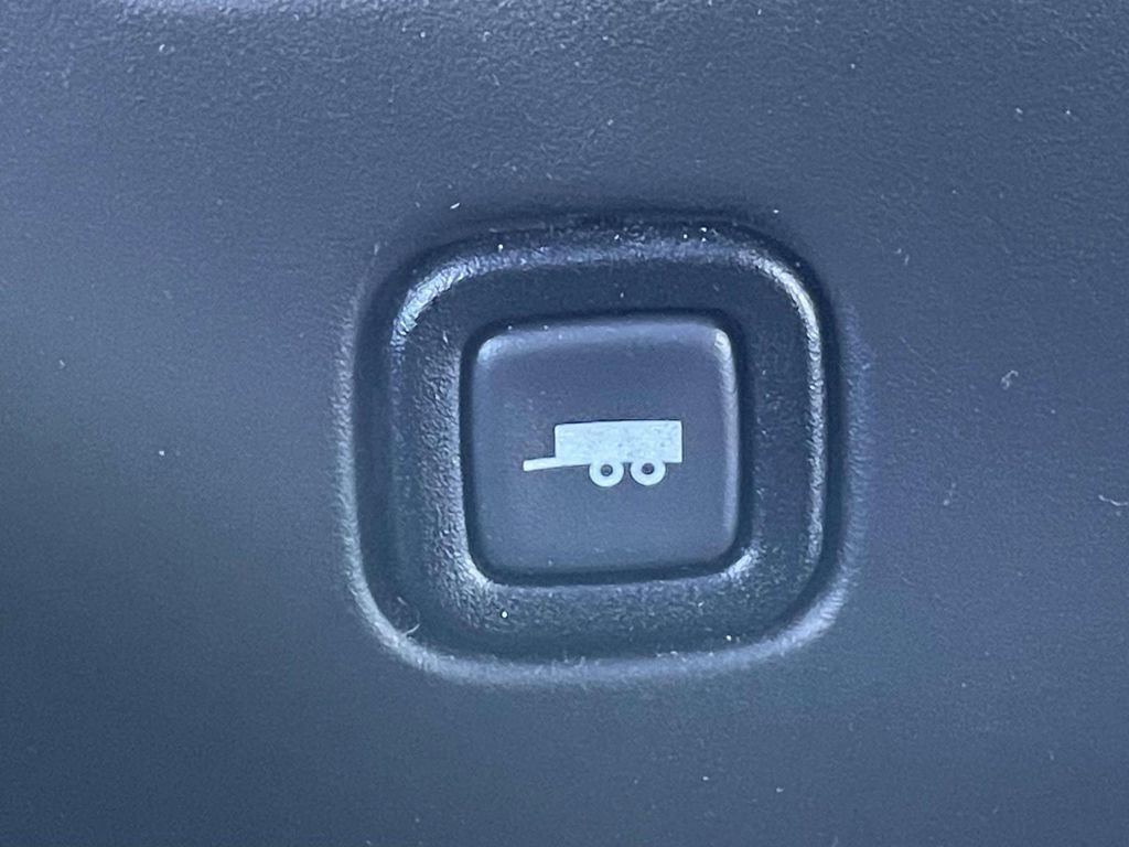 Used 2017 Chevrolet Express 3500 LT w/ LT Preferred Equipment Group image 24