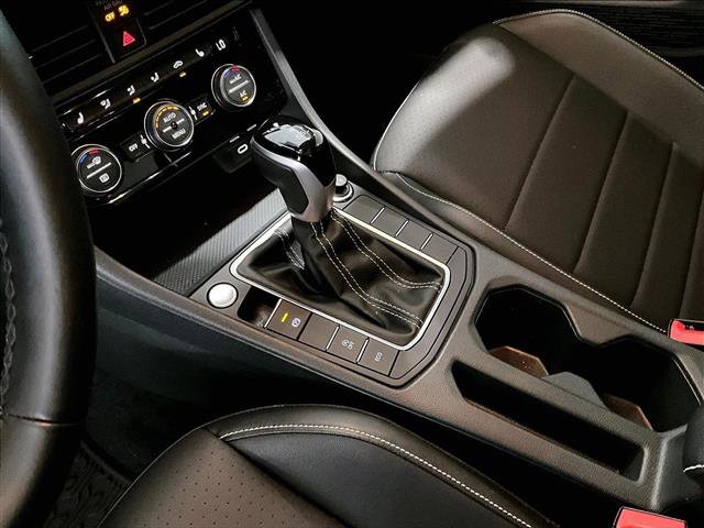 Used 2024 Volkswagen Jetta SE image 15