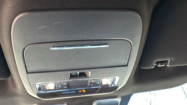 Certified 2022 Ford F150 Lariat w/ Equipment Group 502A High image 19