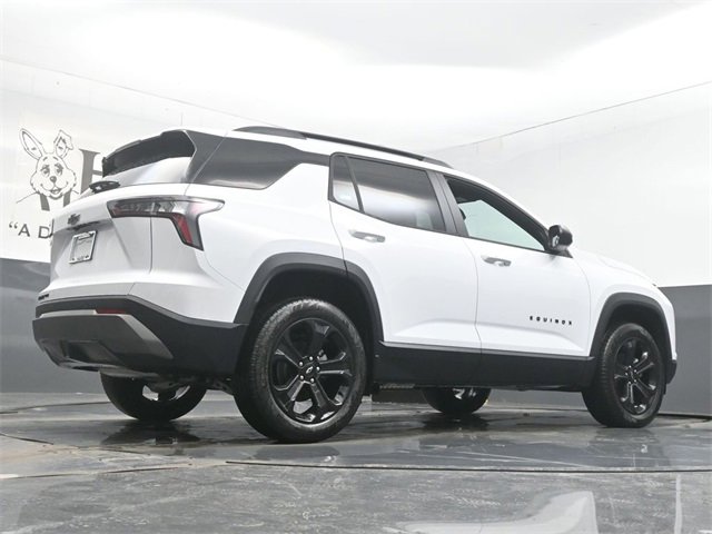 New 2026 Chevrolet Equinox LT w/ Convenience Package II image 11