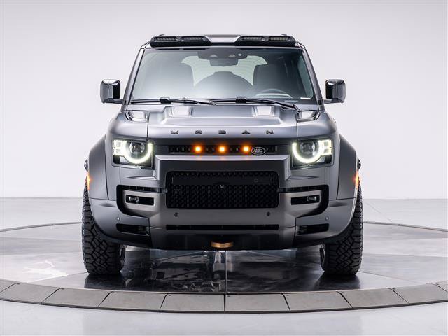 Used 2025 Land Rover Defender 110 AWD/4WD image 8