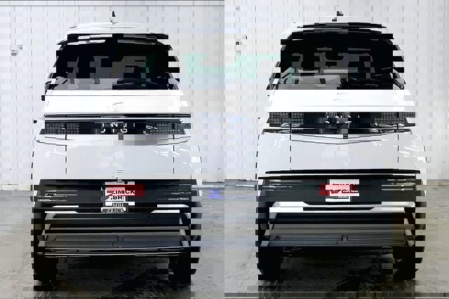 Used 2025 Hyundai Ioniq 5 SE image 4