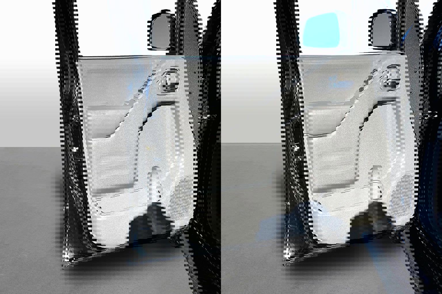 Used 2018 Nissan Frontier SV w/ Value Truck Package image 16