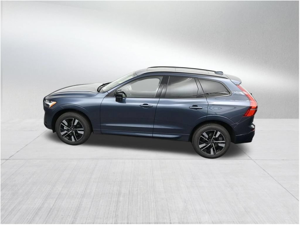 New 2026 Volvo XC60 B5 Plus AWD/4WD image 14