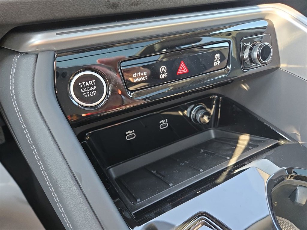 New 2025 Audi Q5 Premium image 19
