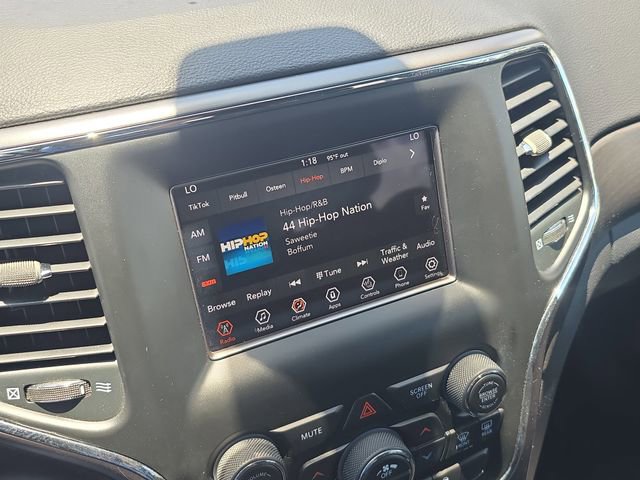 Used 2018 Jeep Grand Cherokee Laredo image 26