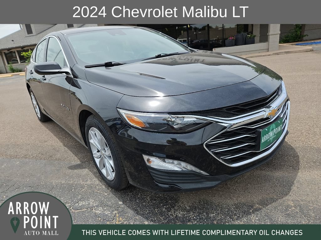 Used 2024 Chevrolet Malibu LT FWD image 2