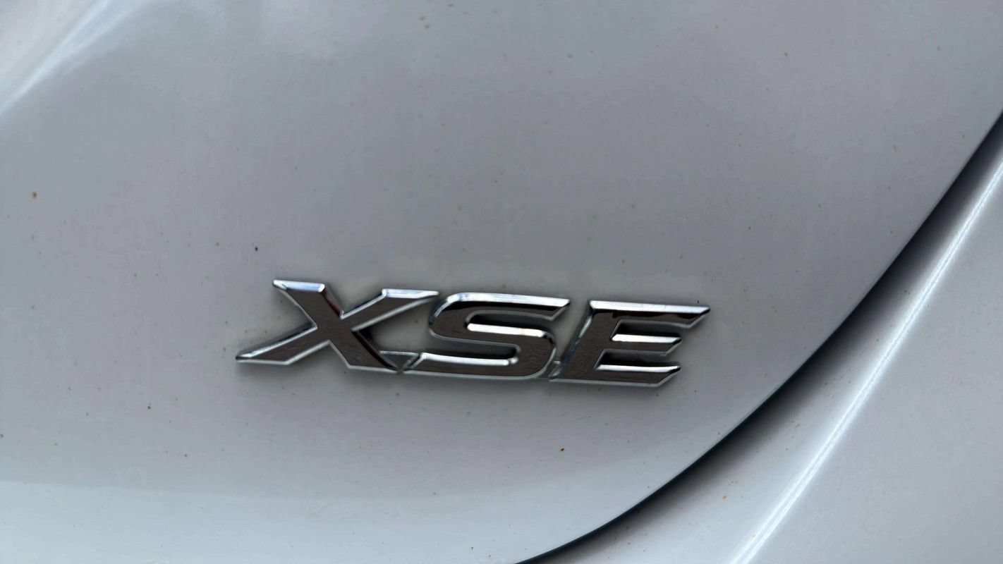 Used 2018 Toyota Camry XSE FWD image 18