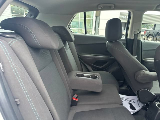 Used 2015 Chevrolet Trax LS FWD image 12