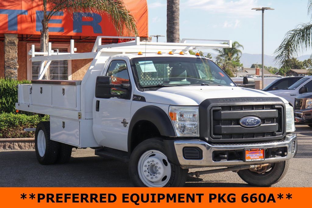 Used 2015 Ford F550 2WD Regular Cab Super Duty image 2
