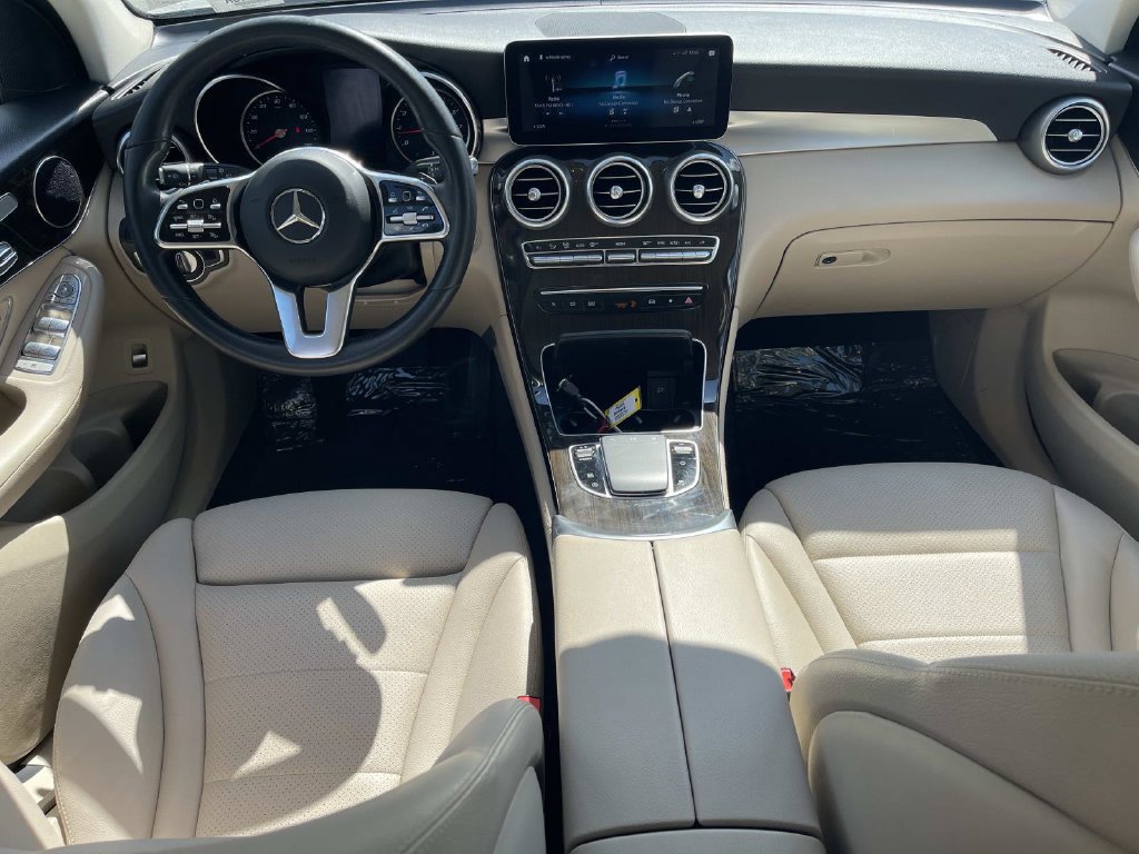 Used 2020 Mercedes-Benz GLC 300 image 17