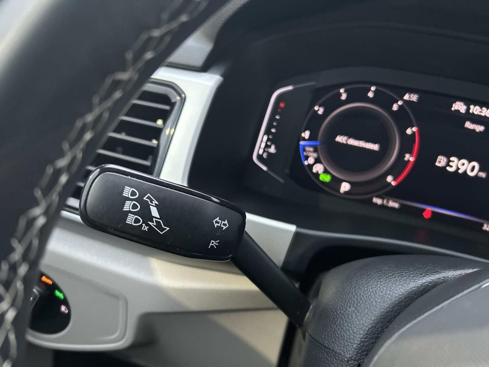 Certified 2022 Volkswagen Atlas SE image 28