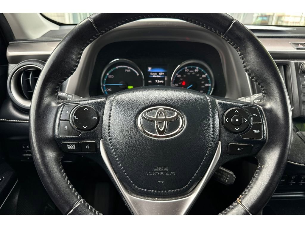 Used 2016 Toyota RAV4 Limited image 24