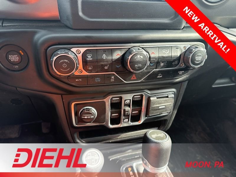 Used 2023 Jeep Wrangler Unlimited w/ Cold Weather Group AWD/4WD image 16