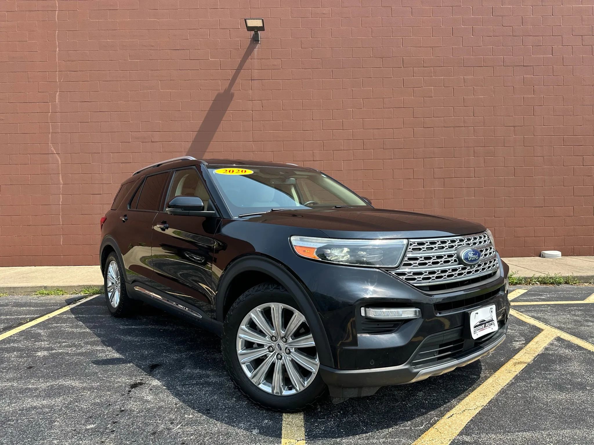 Used 2020 Ford Explorer Limited image 3