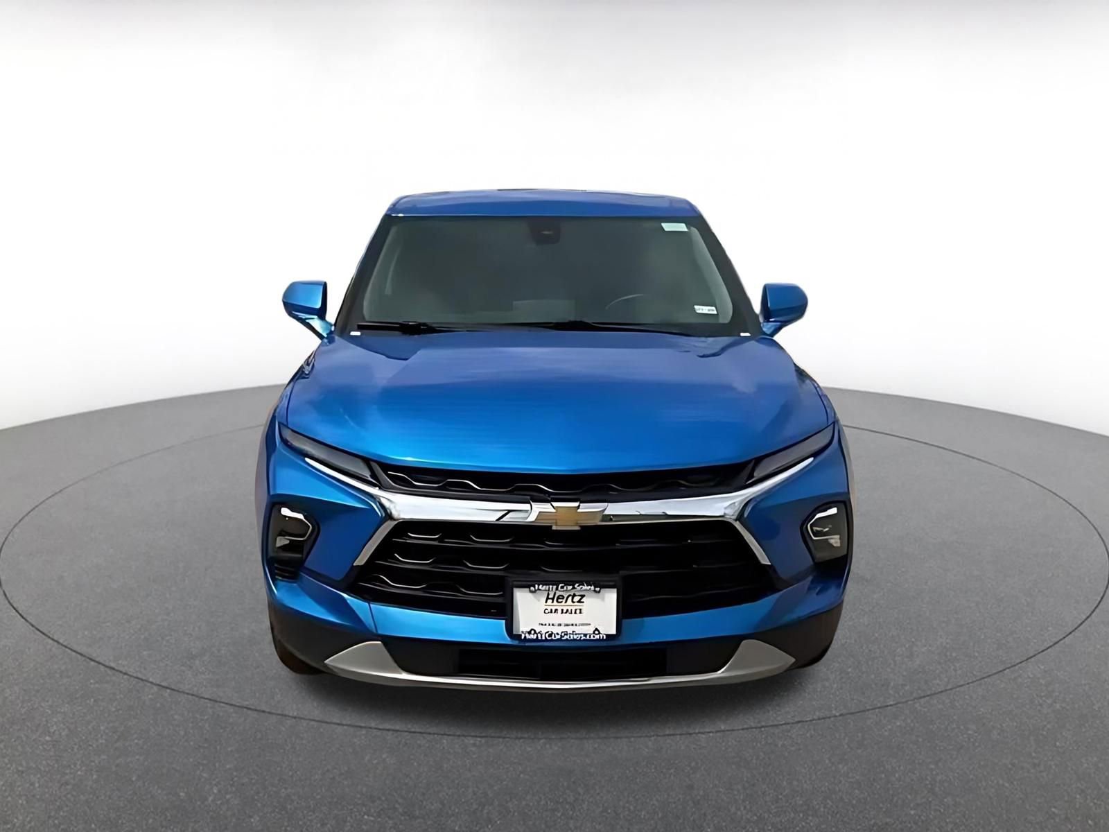 Used 2025 Chevrolet Blazer LT image 4